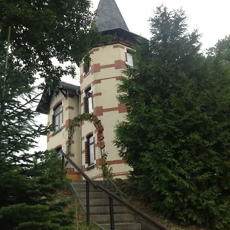 Turmvilla Vogtland アパート *